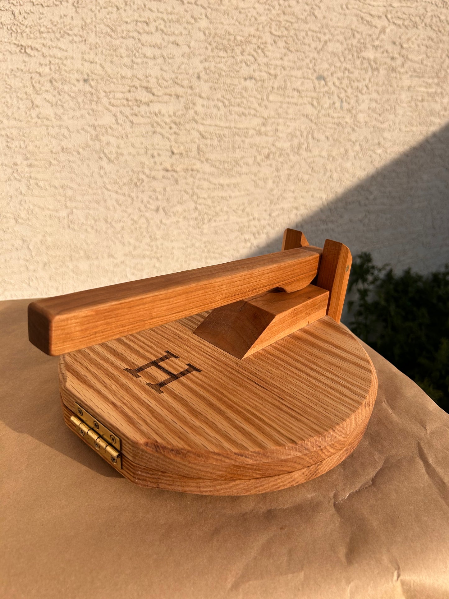 Round Tortilla Press, 10” Wooden Dough Press