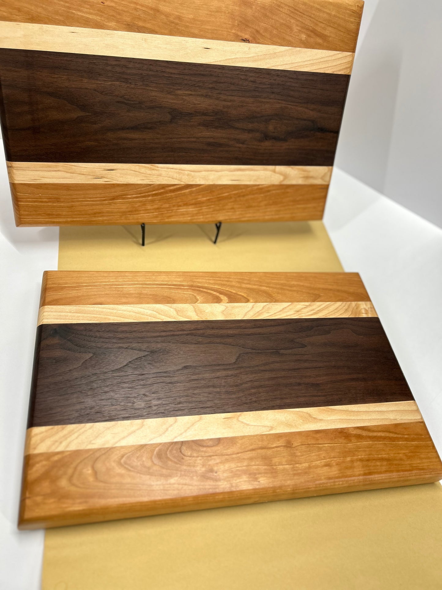 Large Wood Cutting Board (18x12x1.5)