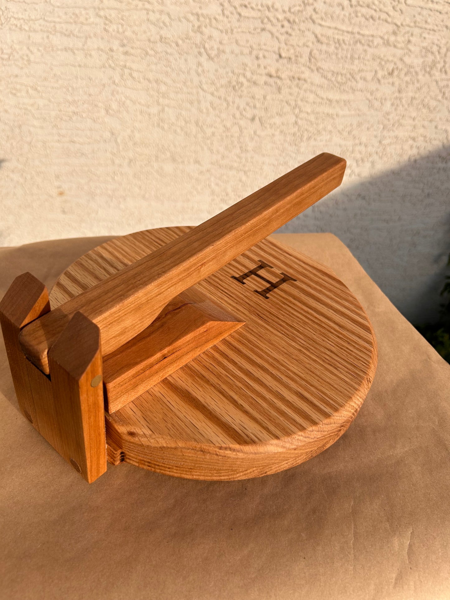 Round Tortilla Press, 10” Wooden Dough Press