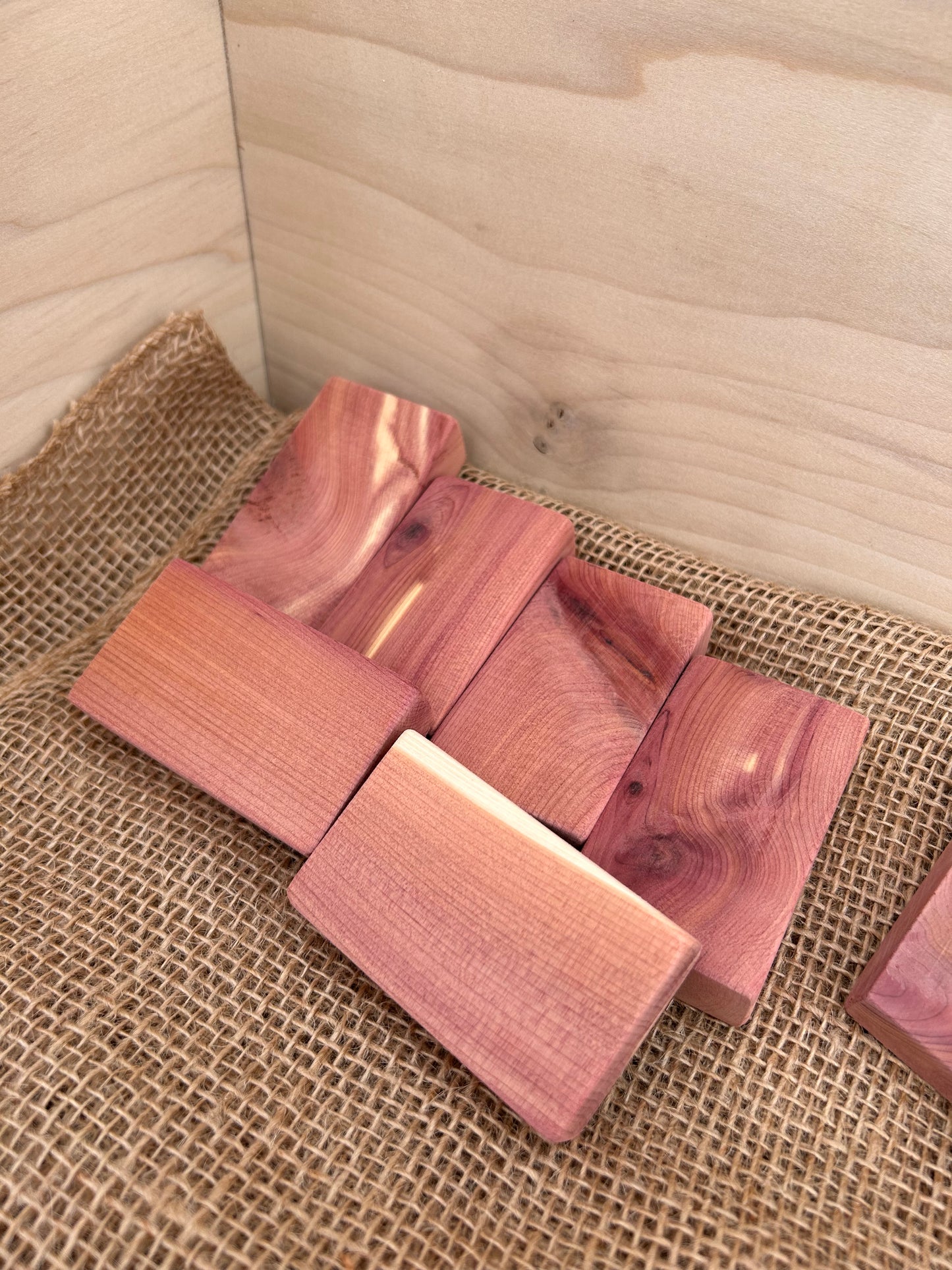 Closet and Drawer Freshener’s, Aromatic Red Cedar Blocks, Natural Insect Repellent