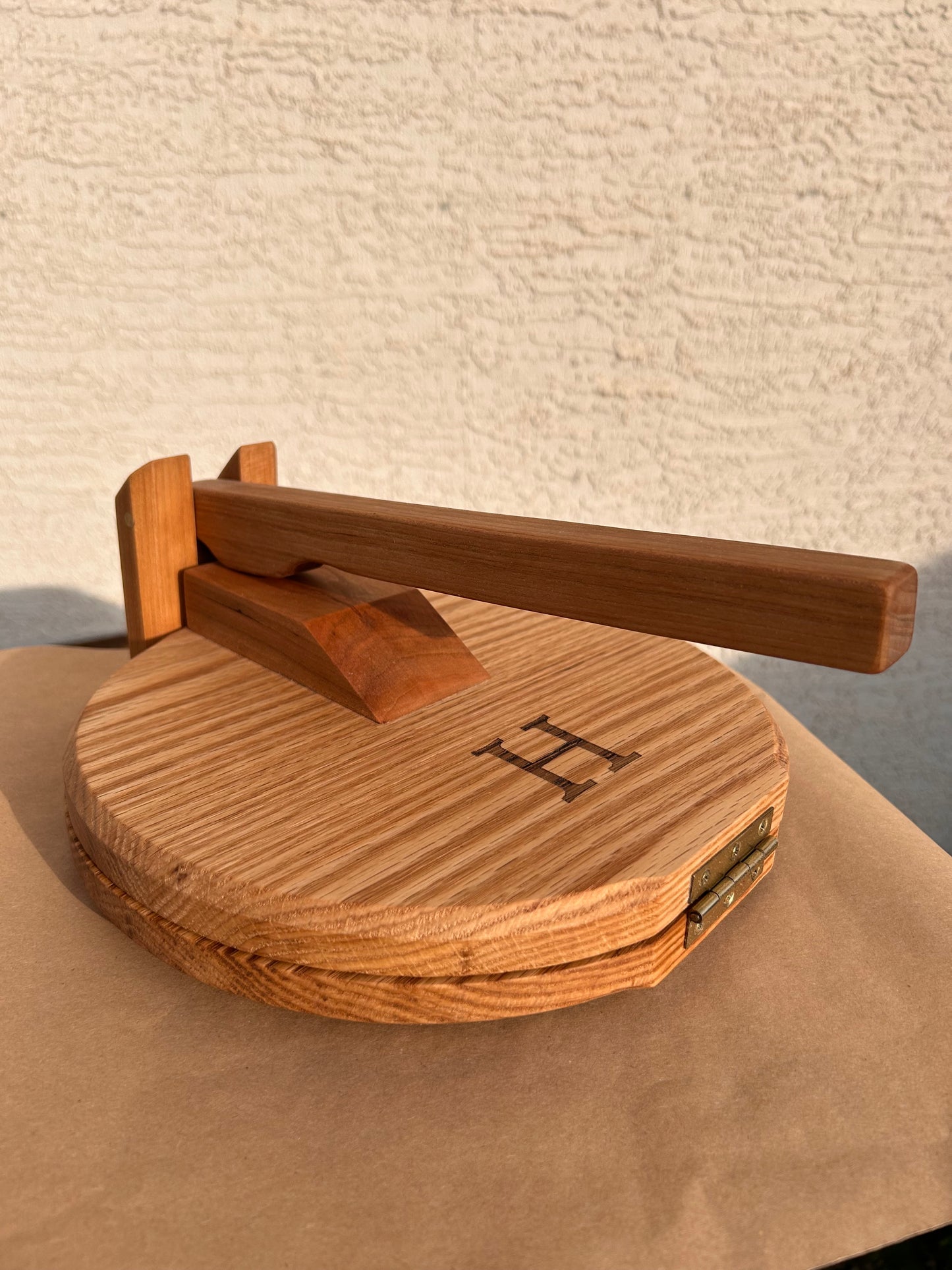 Round Tortilla Press, 10” Wooden Dough Press
